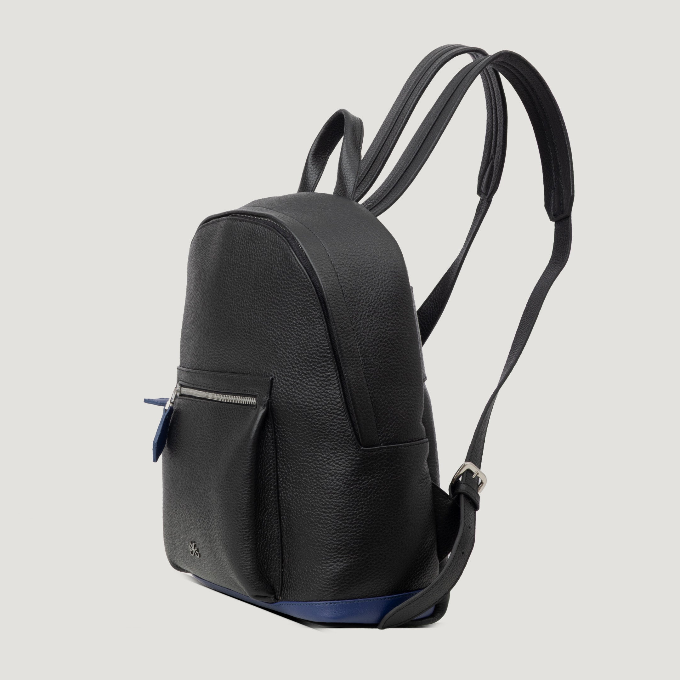 The World ala Dahry Backpack