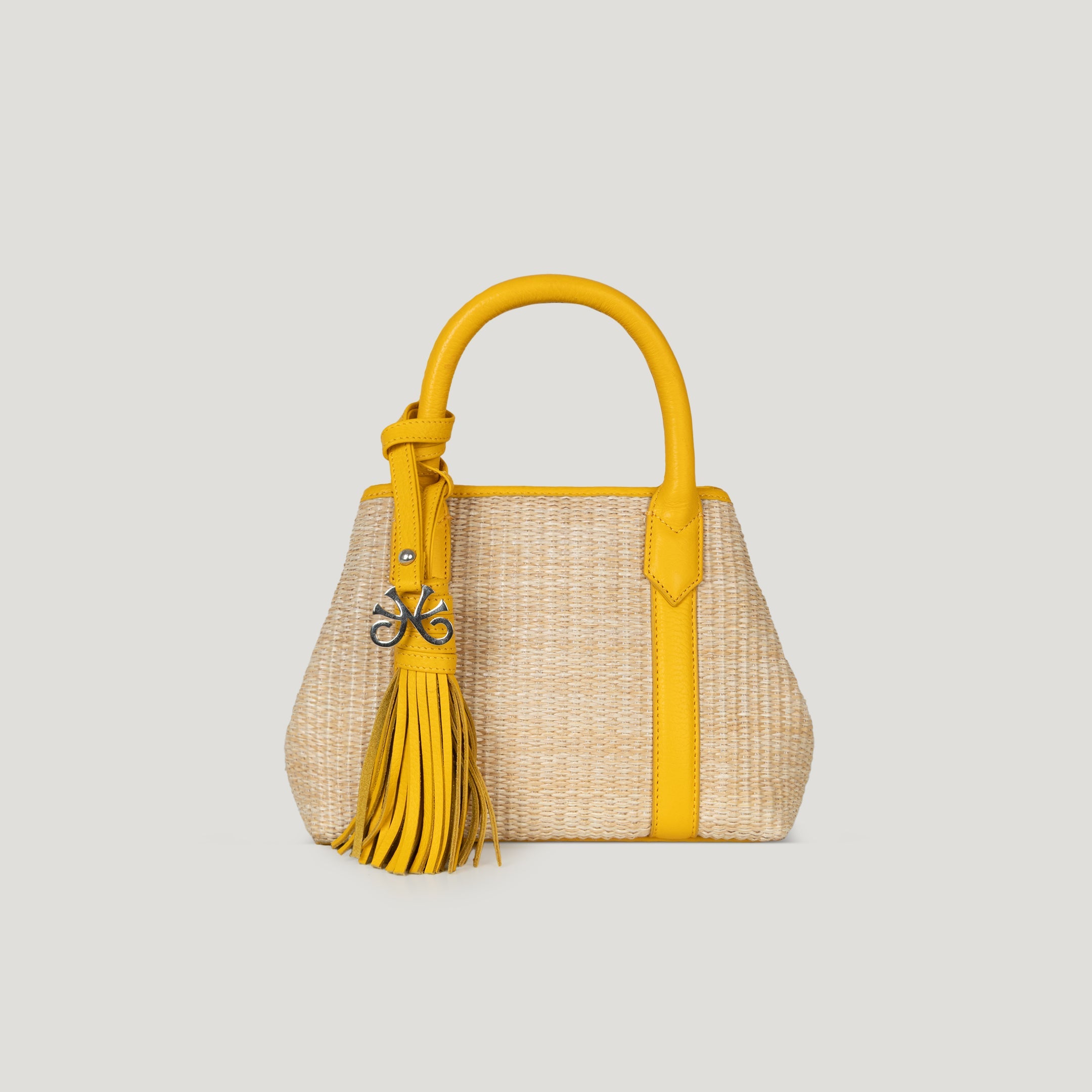 Downtown Half Day in Raffia