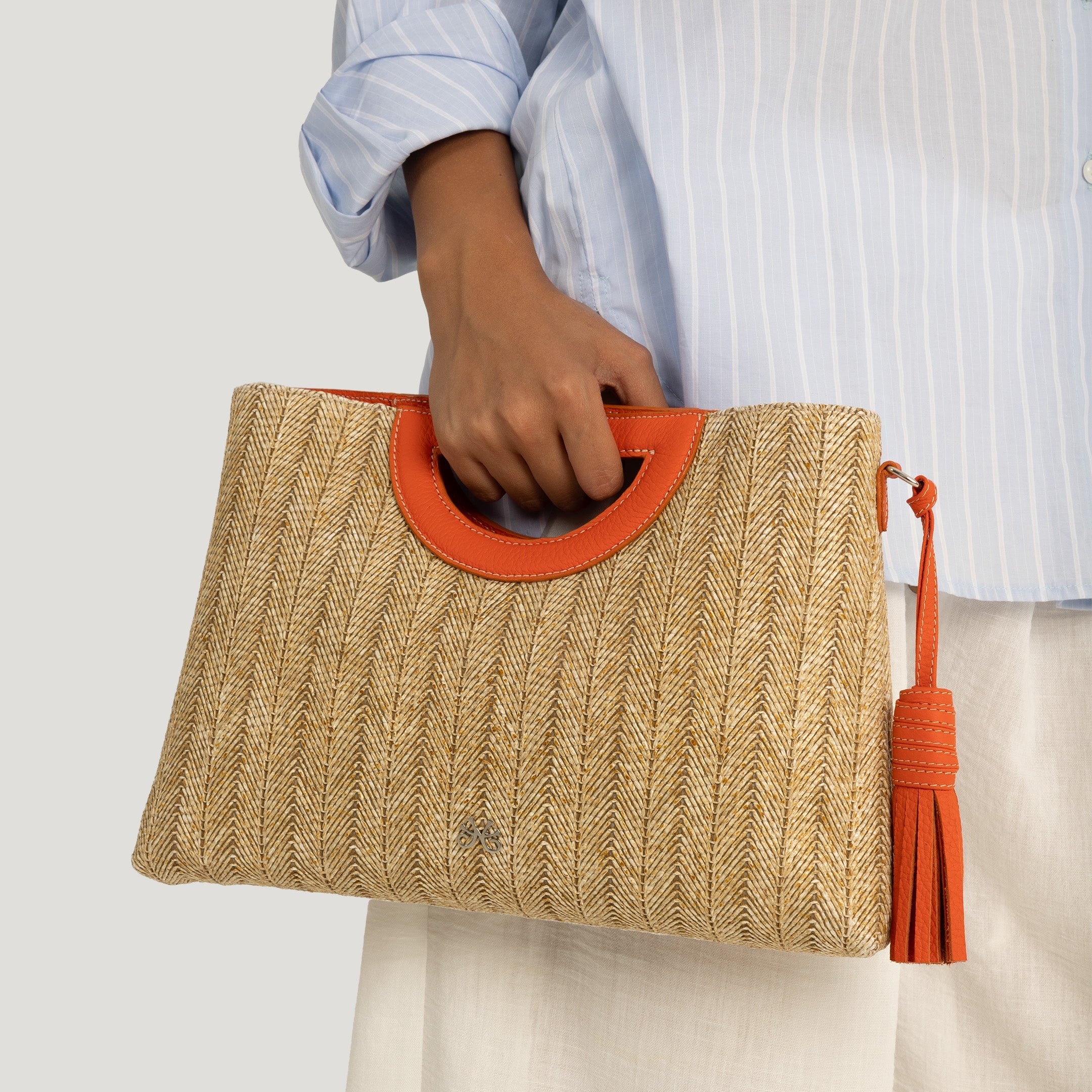 Oud  Clutch