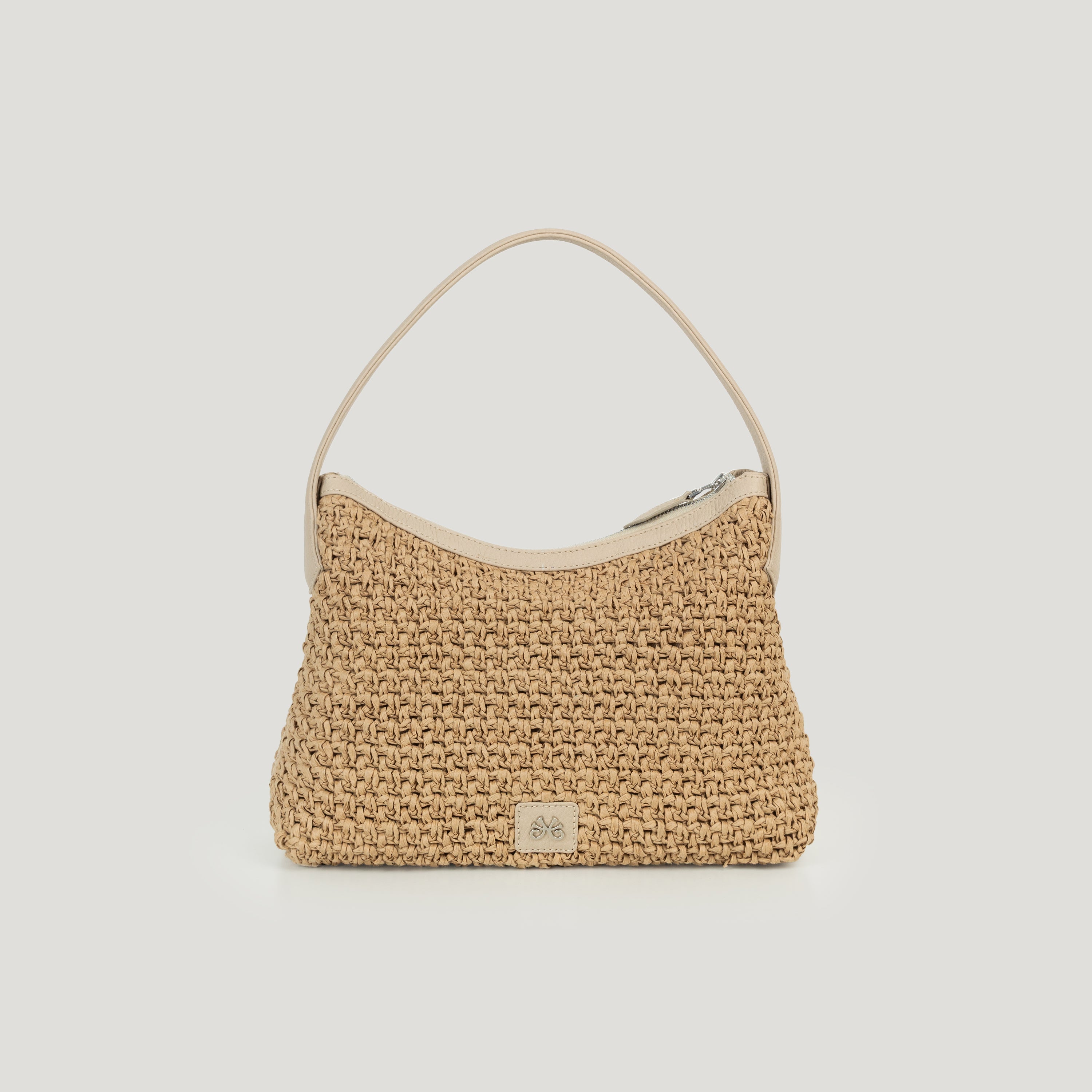 Tamra in Raffia